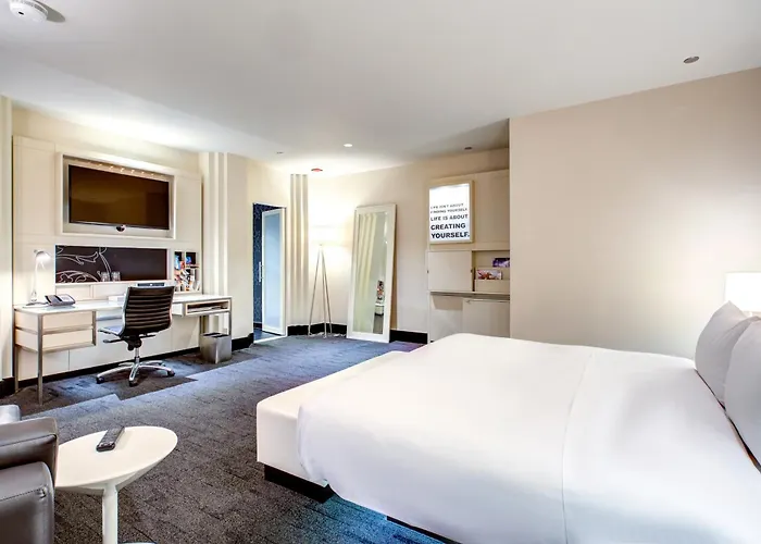 The Midland Hotel, Chicago, A Tribute Portfolio Hotel 4*