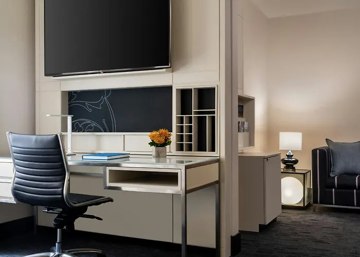 The Midland Hotel, Chicago, A Tribute Portfolio 4*