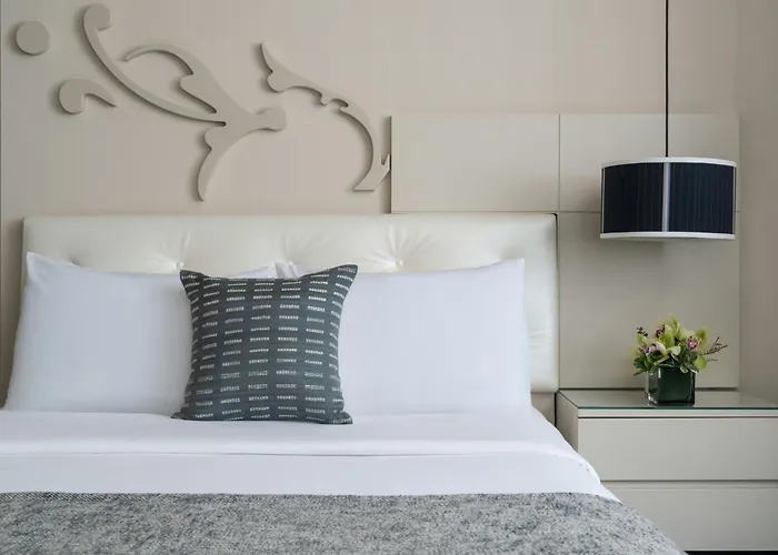 The Midland Hotel, Chicago, A Tribute Portfolio Hotel 4*